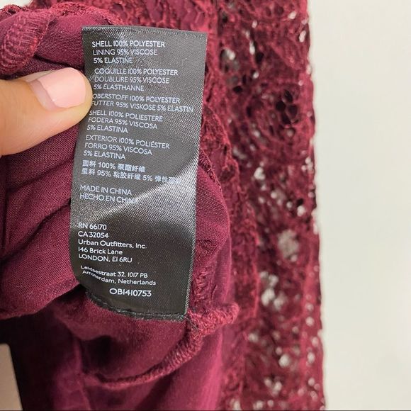 ANTHROPOLOGIE Wine Red Sweetheart Lace Top - Size Small - Picture 9 of 12